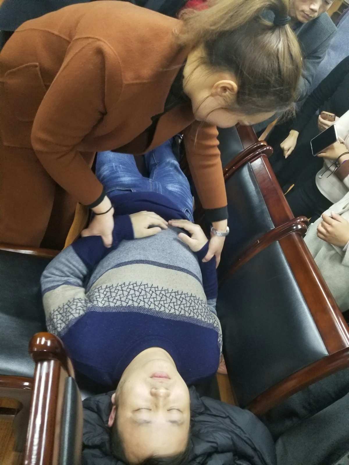 催眠临时工