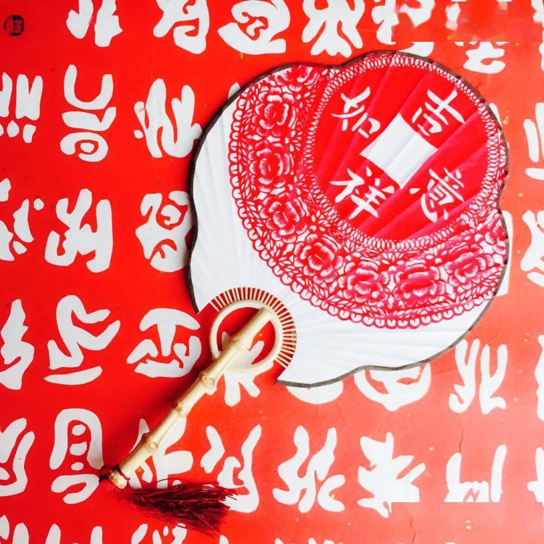 怎样在手机上下载文章_手机上的容县游戏下载_饥饿游戏嘲笑鸟上下载