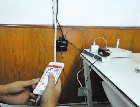 手机充电通宵挂游戏_手机充电挂机游戏_手机一边充电边挂游戏卡