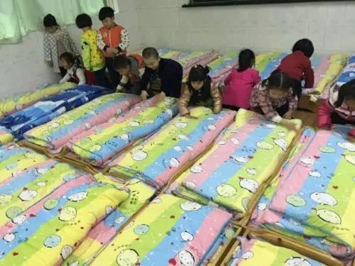 宝宝被子游戏,温馨亲子时光的美好回忆